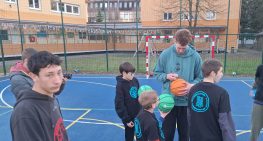 ONE-TEAM: predbožično-novoletni košarkarski trening